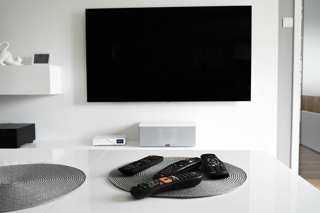 Jak dobrać rozmiar telewizora do pomieszczenia?